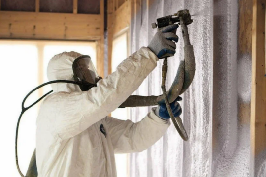 Утепление пенополиуретаном - напыление утеплителя ППУ